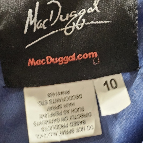 Mac Duggal 10773 - Brooch Detail Evening Gown In Blue Size 10 NWOT MSRP $598 - Picture 11 of 13